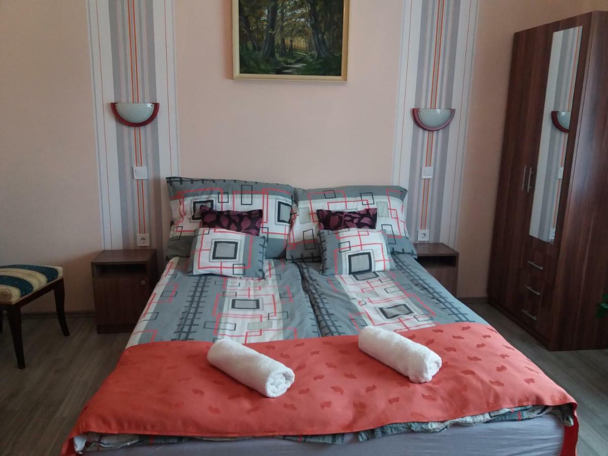 Beata Vendeghaz Hotel โทไก ภายนอก รูปภาพ